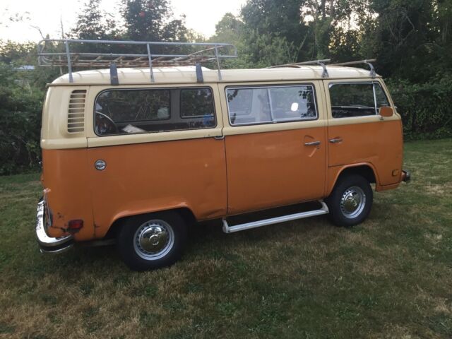 Volkswagen Bus/Vanagon 1978 image number 24