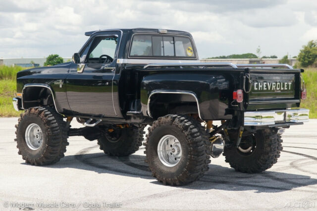 Chevrolet C/K Pickup 3500 1977 image number 31