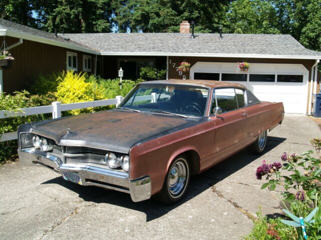 Chrysler 300 Series 1967 image number 24