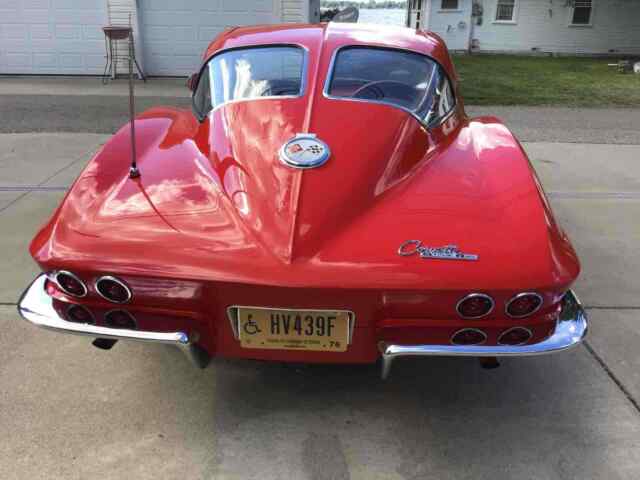 Chevrolet Corvette Stingray 1963 image number 0