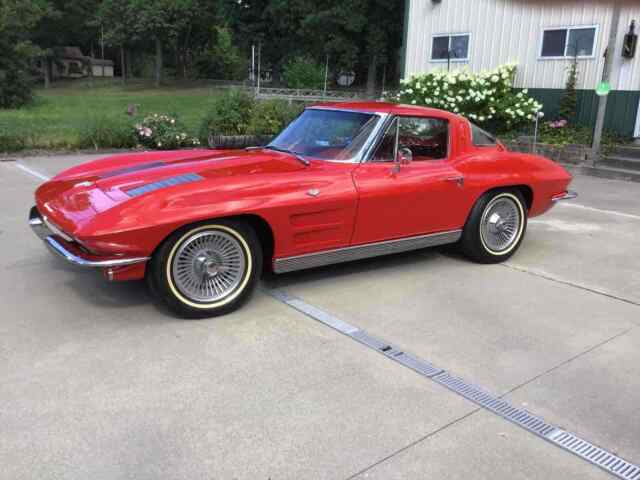 Chevrolet Corvette Stingray 1963 image number 24