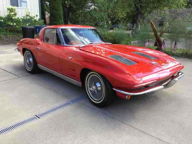 Chevrolet Corvette Stingray 1963 image number 26