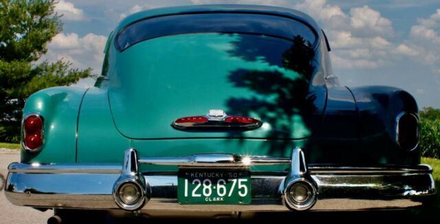 Buick Special 1950 image number 8