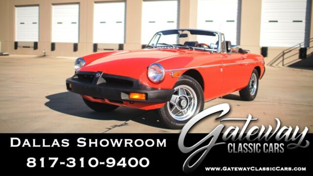 MG MGB 1975 image number 24