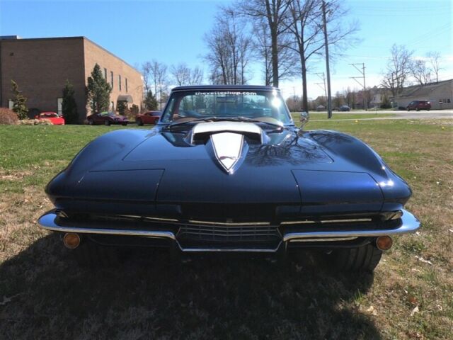 Chevrolet Corvette 1965 image number 26