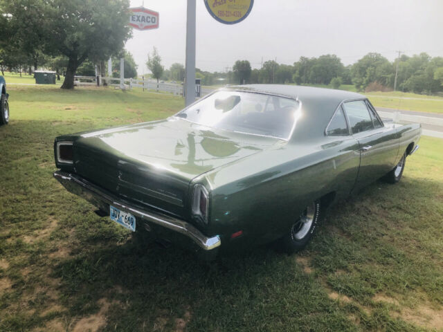 Plymouth Road Runner 1969 image number 27