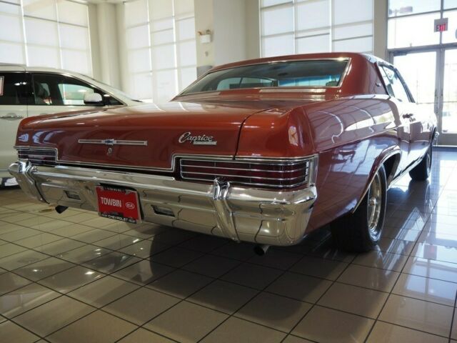 Chevrolet Caprice 1966 image number 2