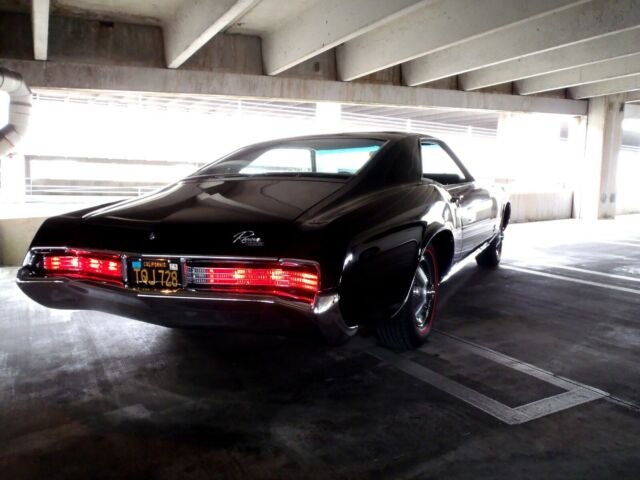 Buick Riviera 1967 image number 27