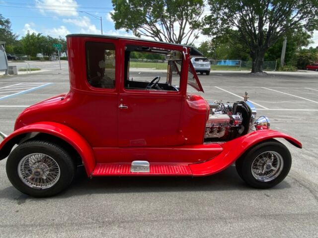 Ford Model T 1926 image number 22