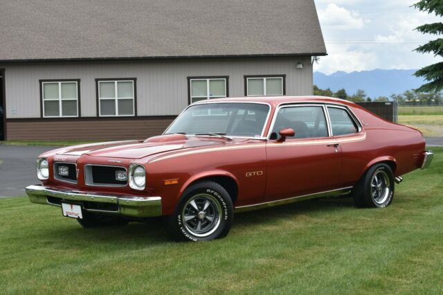 Pontiac GTO 1974 image number 1