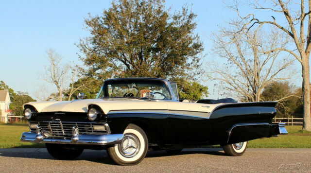 Ford Fairlane 1957 image number 2