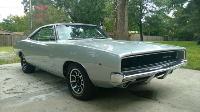 Dodge Charger 1968 image number 1