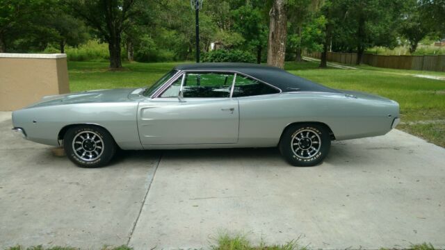 Dodge Charger 1968 image number 27