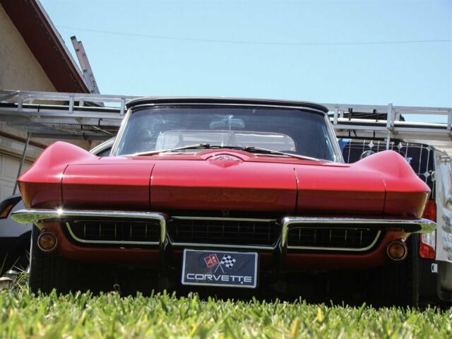 Chevrolet Corvette 1965 image number 37