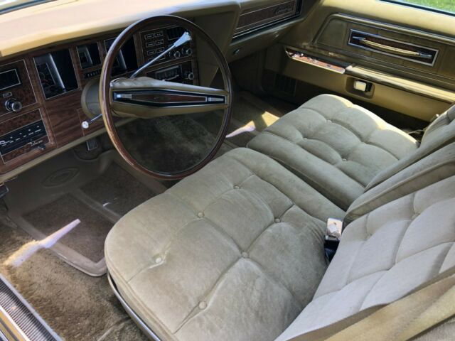 Lincoln Continental 1974 image number 37