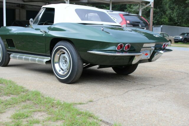 Chevrolet Corvette 1967 image number 2