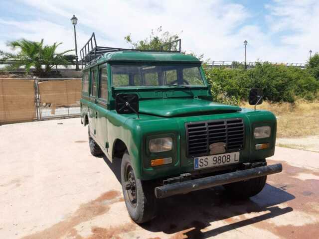 Land Rover Defender 1979 image number 21