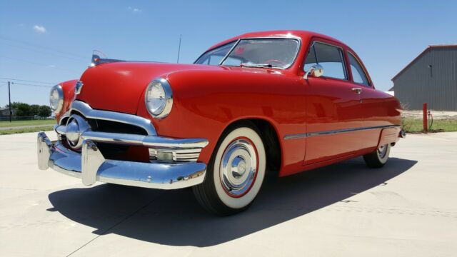 Ford Deluxe 1950 image number 23