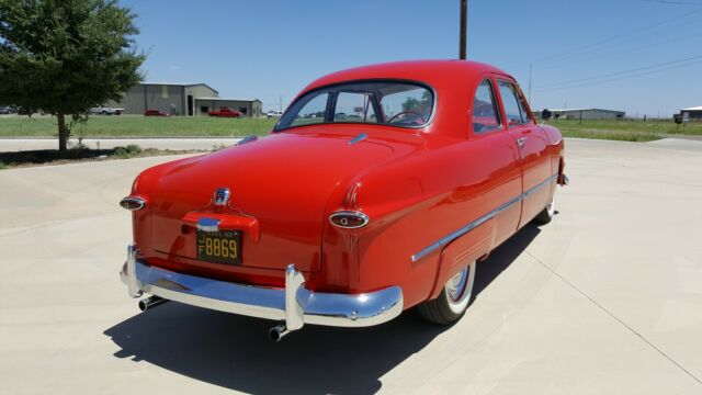 Ford Deluxe 1950 image number 26