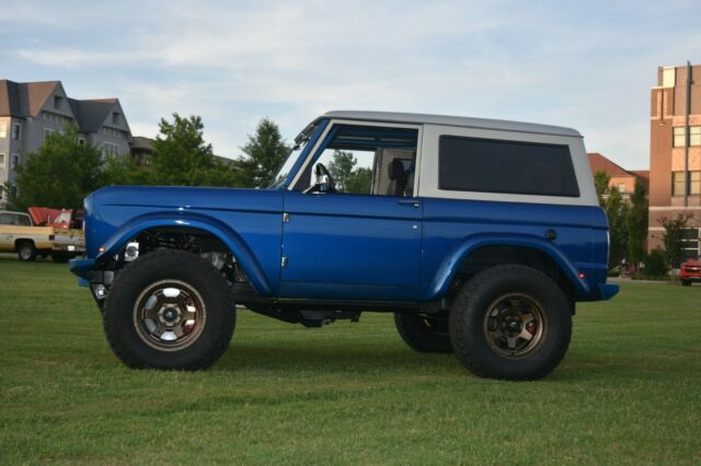 Ford Bronco 1972 image number 0