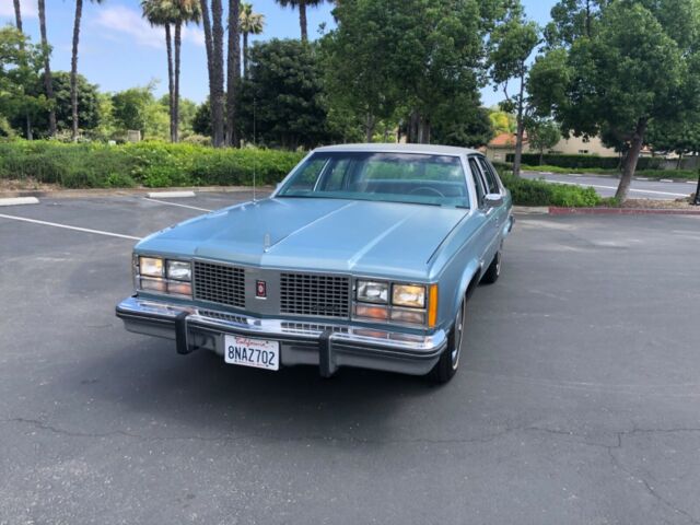 Oldsmobile Ninety-Eight 1978 image number 27