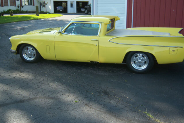 Studebaker Commander 1953 image number 0