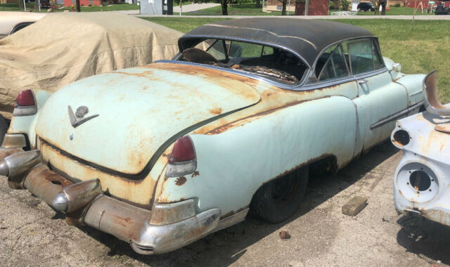 Cadillac DeVille 1953 image number 0