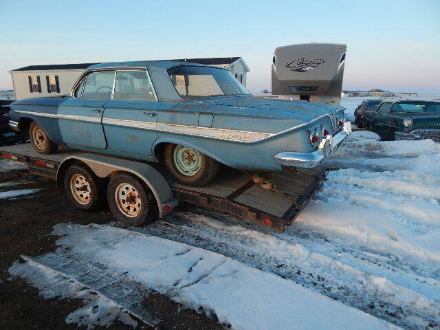 Chevrolet Impala 1961 image number 11