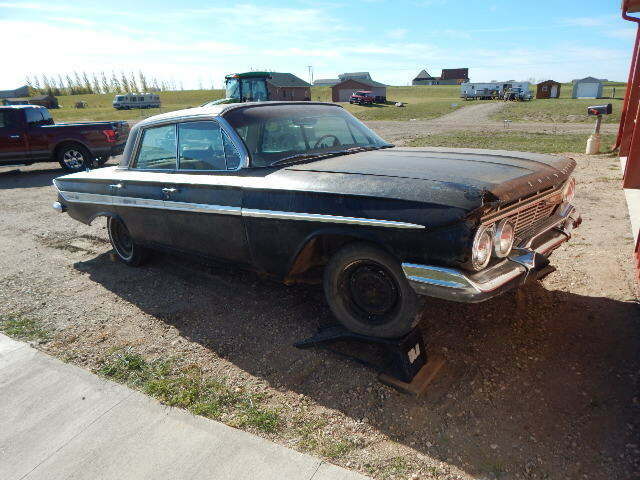 Chevrolet Impala 1961 image number 16