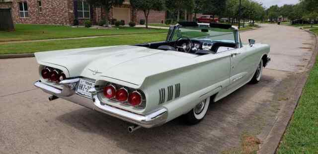 Ford Thunderbird 1960 image number 17