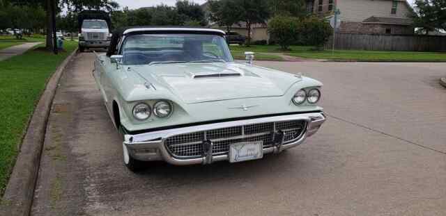 Ford Thunderbird 1960 image number 21