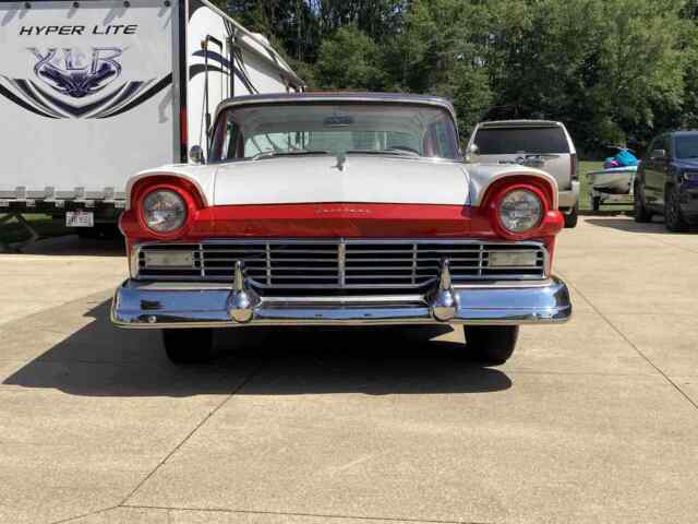 Ford Fairlane 1957 image number 13