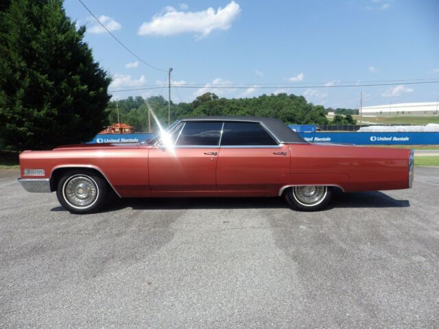 Cadillac DeVille 1966 image number 2