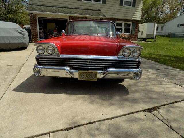 Ford Galaxie 1959 image number 22