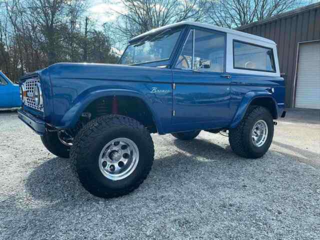 Ford Bronco 1974 image number 13