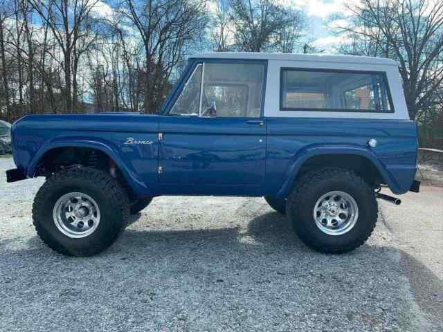 Ford Bronco 1974 image number 16