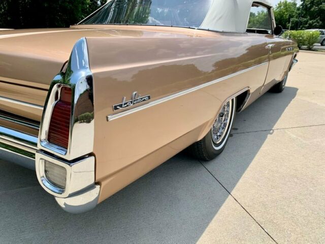 Buick LeSabre 1963 image number 19