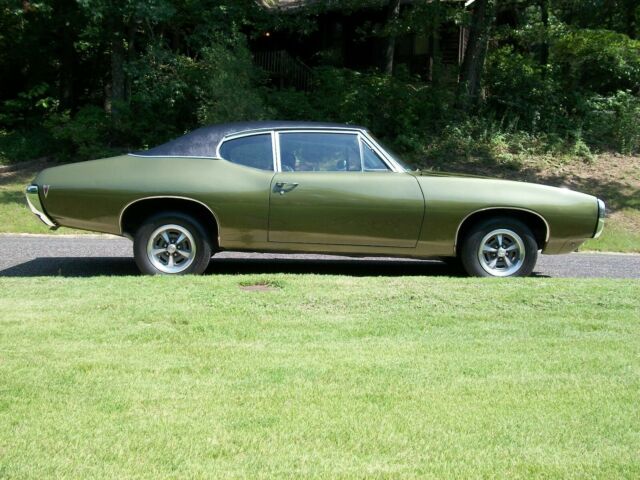 Pontiac Le Mans 1969 image number 22