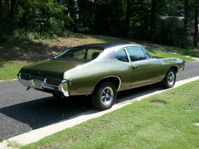 Pontiac Le Mans 1969 image number 29