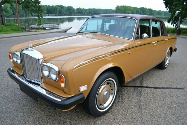 Rolls-Royce Silver Shadow 1974 image number 3