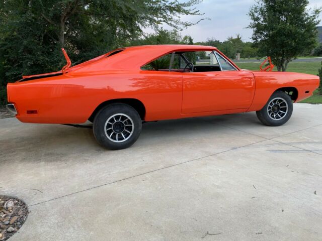 Dodge Charger 1969 image number 15