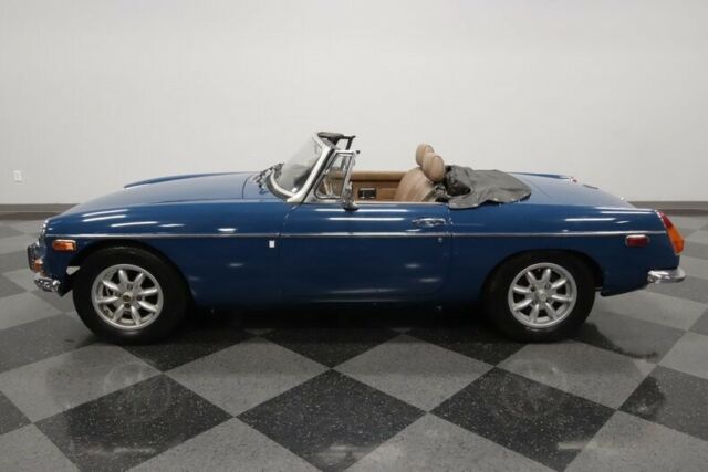 MG MGB 1972 image number 31