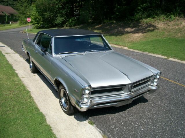 Pontiac Le Mans 1965 image number 16