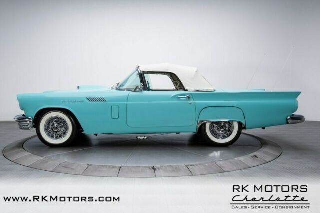 Ford Thunderbird 1957 image number 20