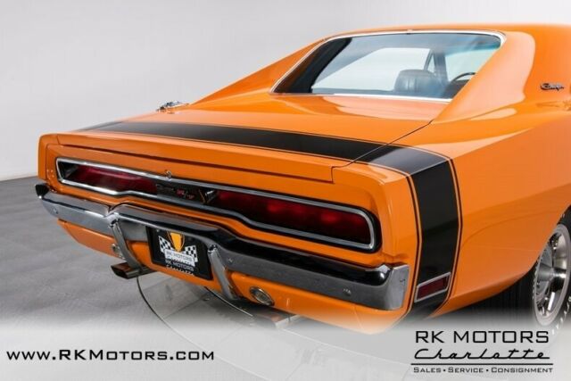 Dodge Charger 1970 image number 44