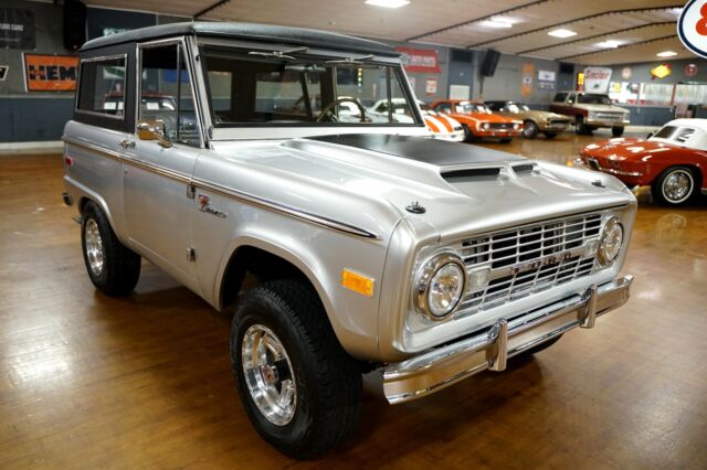 Ford Bronco 1974 image number 7