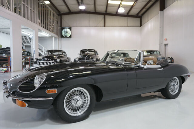 Jaguar E-Type 1970 image number 0