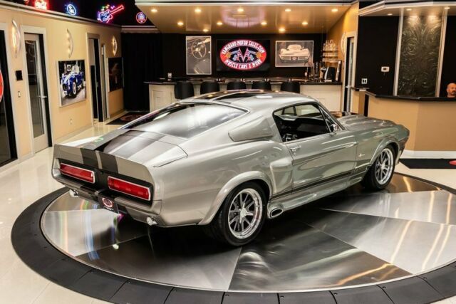 Ford Mustang 1967 image number 12