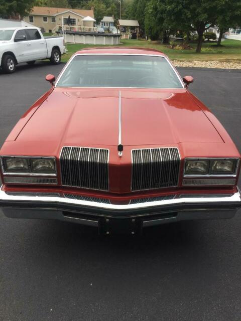 Oldsmobile Cutlass 1977 image number 21