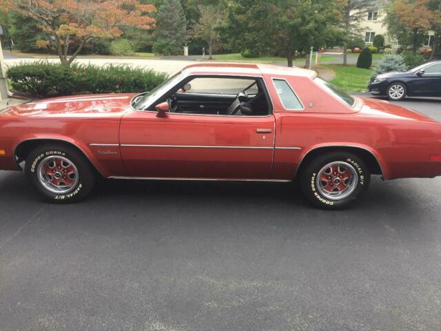 Oldsmobile Cutlass 1977 image number 23